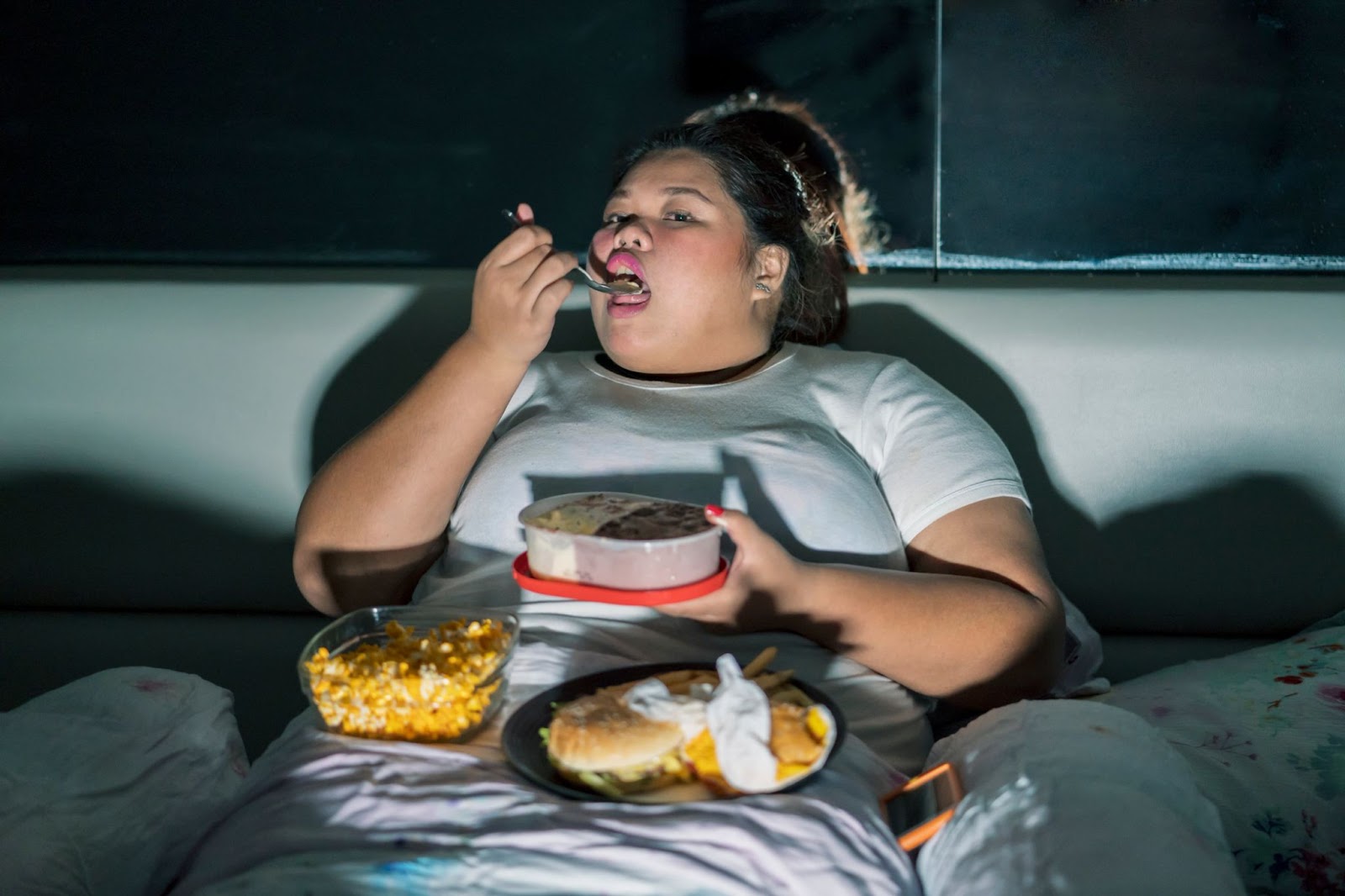 Food Poisoning: Contagion Concerns and Precautionary Measures